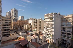 Local Stunning Gem in heart Palermo P6C