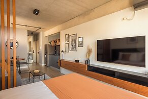 Local Stunning Gem in heart Palermo P6C