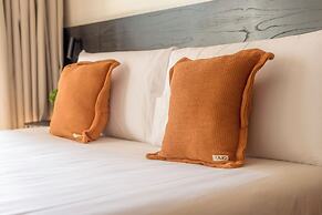 Local Stunning Gem in heart Palermo P6C