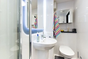 Student Only Swanston House