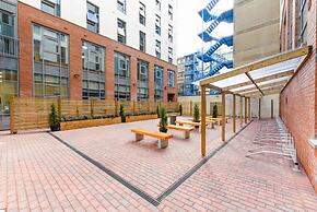Student Only Swanston House