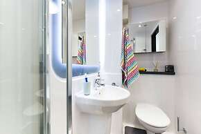 Student Only Swanston House