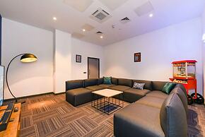 Student Only Swanston House