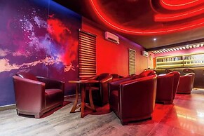 Askamaya Hotel and Suites