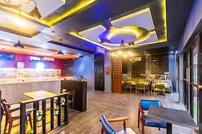 Askamaya Hotel and Suites