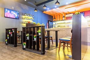 Askamaya Hotel and Suites