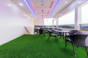 Askamaya Hotel and Suites