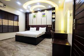 Askamaya Hotel and Suites