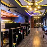 Askamaya Hotel and Suites