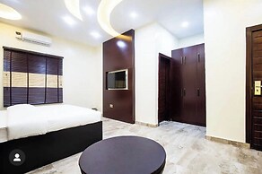 Askamaya Hotel and Suites