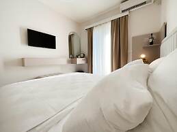 The House Rooms