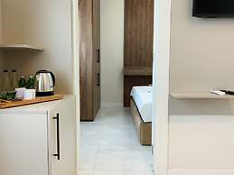 The House Rooms