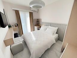 The House Rooms