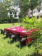 The LOCH Hotel Bondo