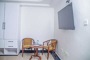 The LOCH Hotel Bondo