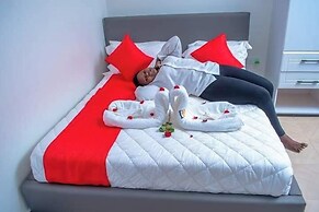 The LOCH Hotel Bondo