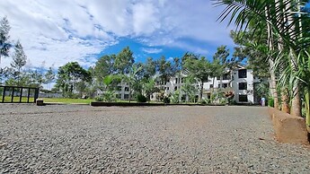 The LOCH Hotel Bondo