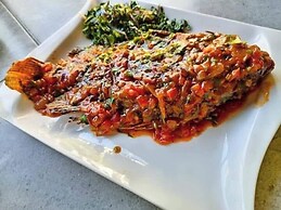 The LOCH Hotel Bondo