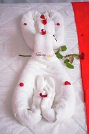 The LOCH Hotel Bondo