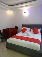 The LOCH Hotel Bondo