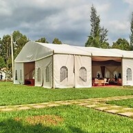 The LOCH Hotel Bondo