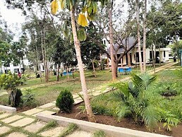 The LOCH Hotel Bondo