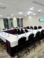 The LOCH Hotel Bondo