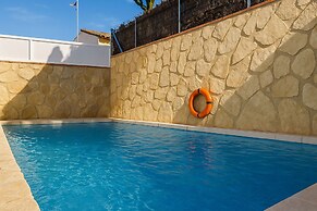 Elegant Twin Villas With Pools & Views