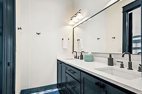 Blue Water Villa 304 SUN