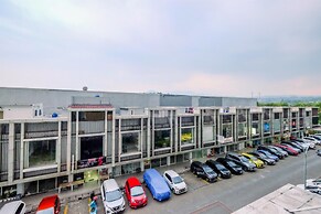 Best Choice and Cozy 2BR Sentul Tower Apartment