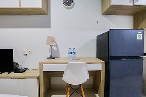 Best and Restful Studio Apartment Springwood Residence Tangerang