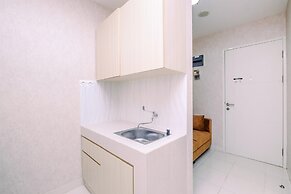 Cozy 1BR at Sentul Tower Apartment