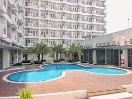 Cozy 1BR at Sentul Tower Apartment