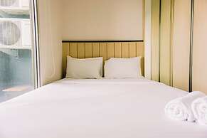 Comfort and Modern Look 2BR at Springwood Residence Tangerang Apartmen