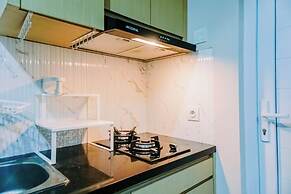 Comfort and Modern Look 2BR at Springwood Residence Tangerang Apartmen