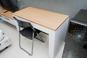 Comfort and Cozy Studio Room Apartment at Springwood Residence