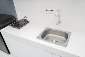 Comfort and Cozy Studio Room Apartment at Springwood Residence