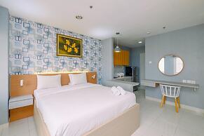 Cozy Studio at Sentul Tower Apartment