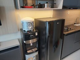 Comfort and Cozy Living Studio Springwood Residence Tangerang Apartmen