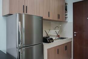 Simply Good Studio Apartment at Springwood Residence