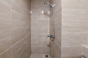 Simply Good Studio Apartment at Springwood Residence