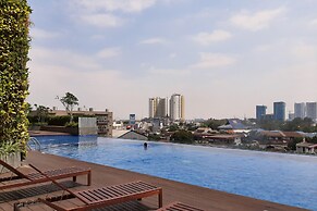 Fully Furnished with Cozy Design Studio Apartment at Springwood Reside