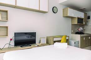 Comfort and Tidy Studio Apartment Springwood Residence Tangerang