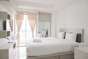 Fully Furnished Studio Apartment with Cozy Design Springwood Residence