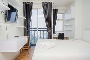 Warm and Cozy Studio at Springwood Residence Tangerang Apartment