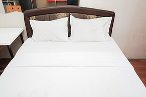 Comfy and Modern Studio at Serpong Greenview Apartment