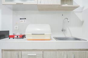 Cozy Studio Apartment with Super Single Bed at Springwood Residence