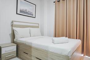 Cozy Studio Apartment with Super Single Bed at Springwood Residence
