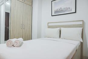 Cozy Studio Apartment with Super Single Bed at Springwood Residence