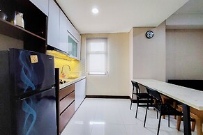 Comfort and Modern Look 2BR Apartment Springwood Residence